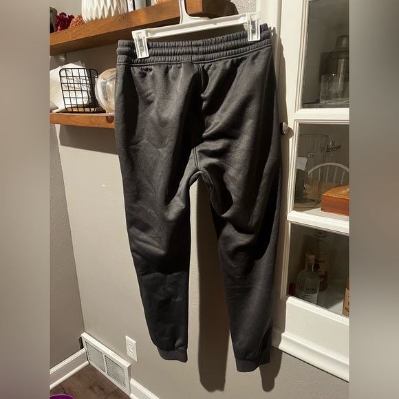 Under armor joggers - Picture 2 of 5